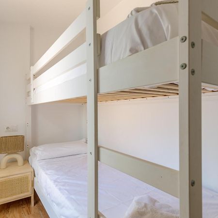 Caterina Pedregalejo Apartment Malaga Ngoại thất bức ảnh