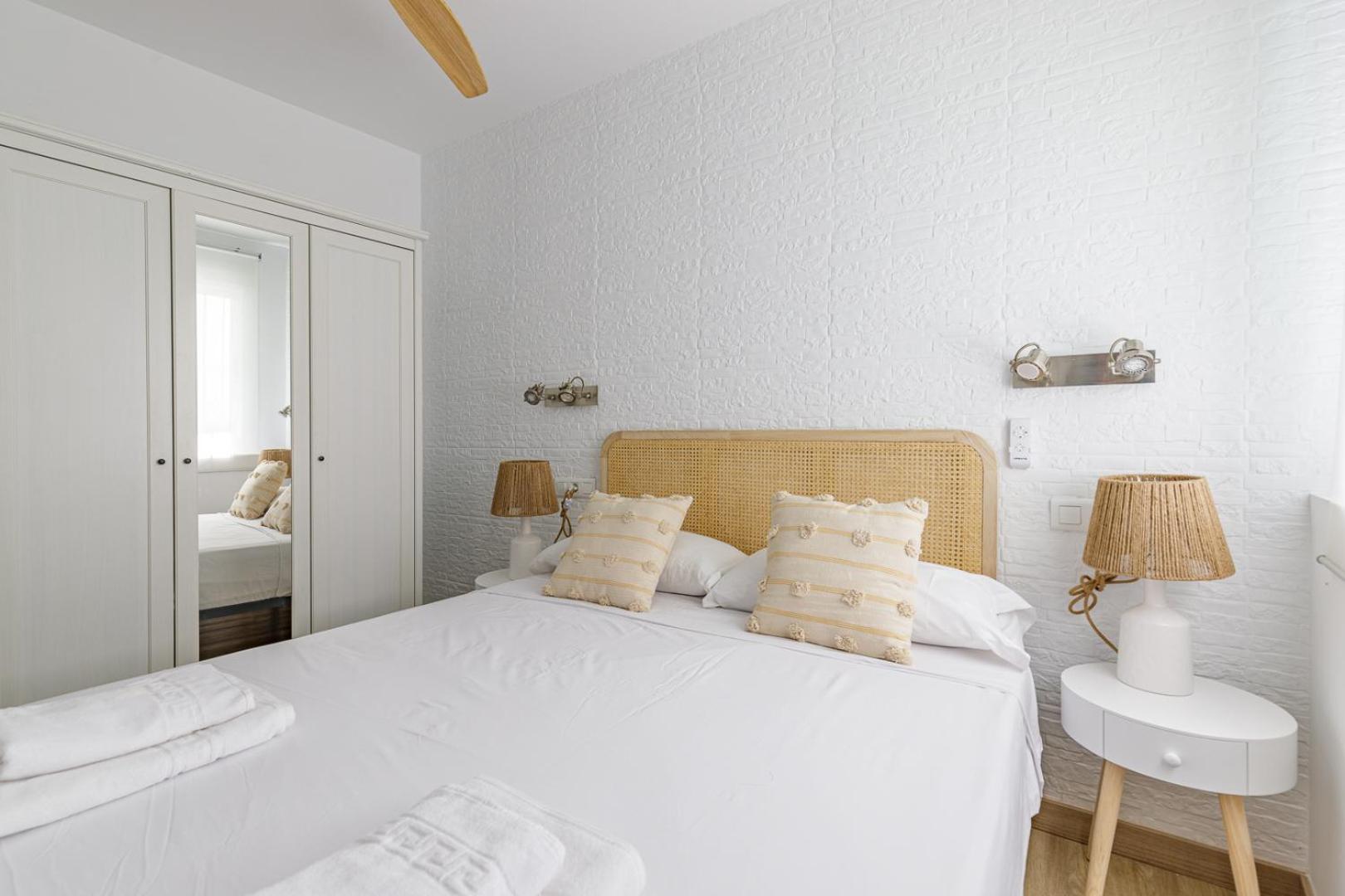 Caterina Pedregalejo Apartment Malaga Ngoại thất bức ảnh