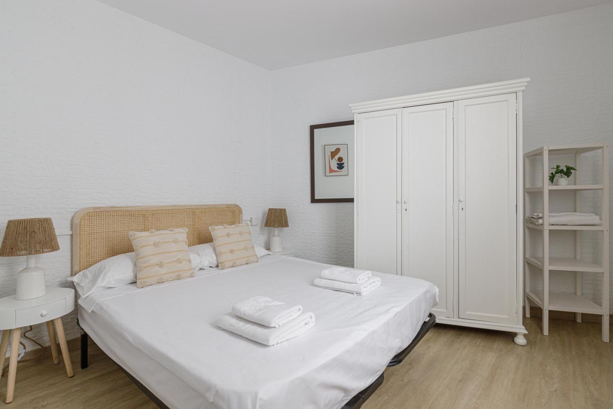 Caterina Pedregalejo Apartment Malaga Ngoại thất bức ảnh